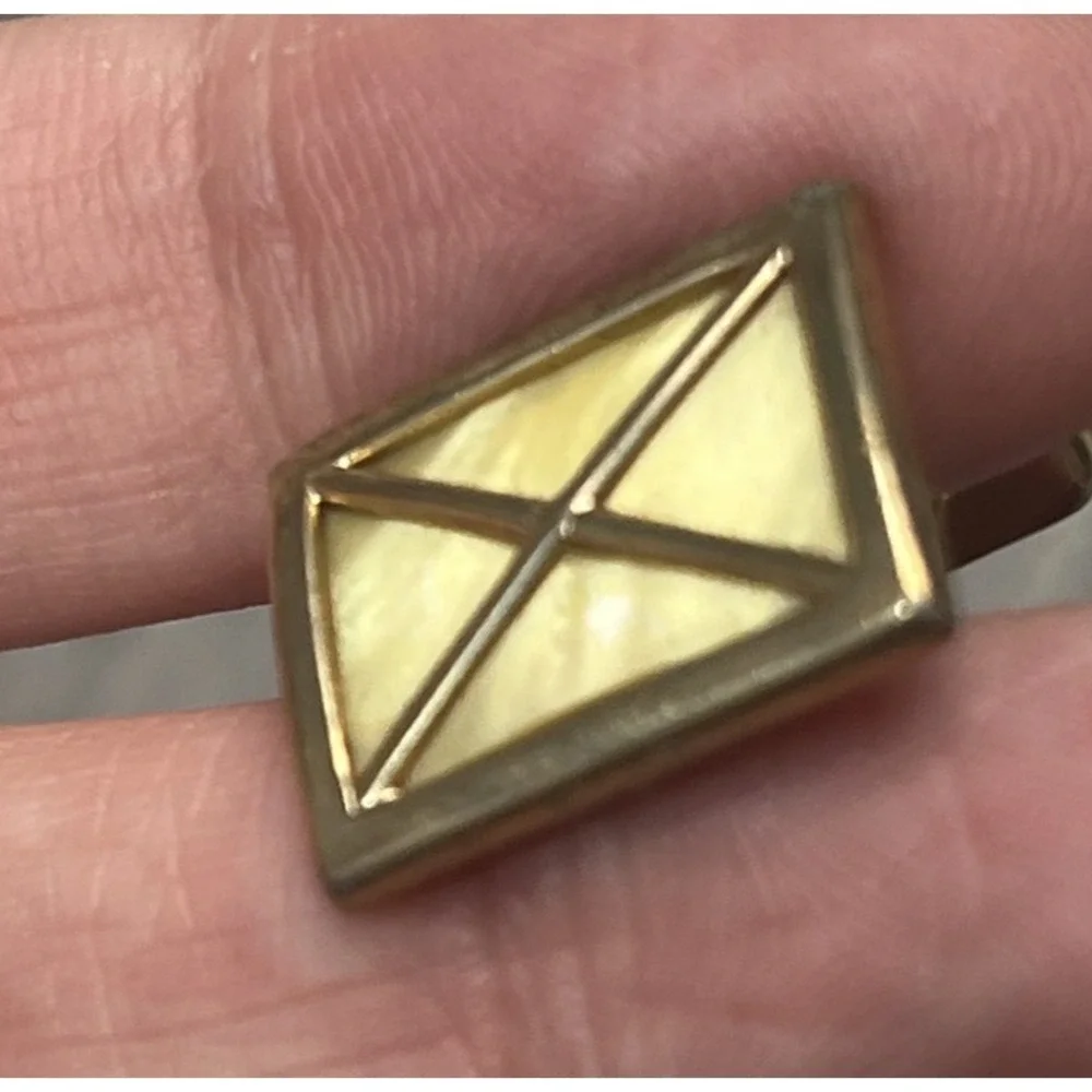 Vintage Gold Tone Envelope Design Cufflinks Mens Dress Shirt Jewelry